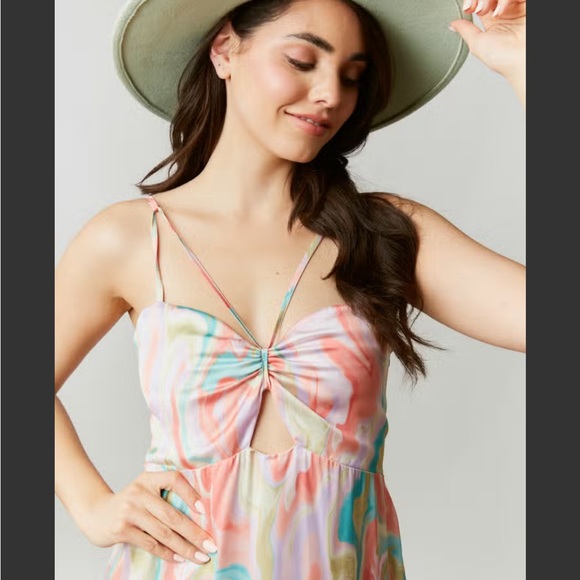 PEACH LOVE CALIFORNIA MARBLE FLORAL MAXI DRESS ❤️NEW COLLECTION IN STORES❤️ - Picture 4 of 5